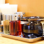 台湾ぎょうざ - カウンターより