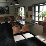 1015ベースキャンプ - 店内