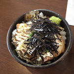 中華そば猪虎 - 相方のセットのチャーシュー丼。