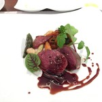 ビストロ ダイア - 白糠のエゾ鹿ロースト赤ワインソース