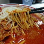 蒙古タンメン中本 - 中太ちぢれ麺