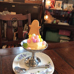 バブーシュカ - アイスクリームのオバケ 550円(税込)