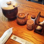 とんかつ かつせい - 卓上