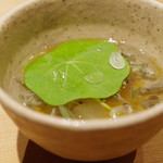 悠然 いしおか - じゅんさいと鱧の煮凝り