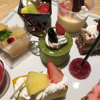 ブッフェアンドカフェ スロープサイドダイナー ザクロ - 