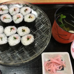 いづ源 - 紫蘇巻とお吸い物