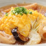 ふわふわとろとろ玉子と特製ソースの『オムライス』