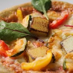 りんごdeクアトロフォルマッジョ〜青森県産りんごと4種チーズ・はちみつ＆ブラックペッパー〜