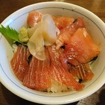 Hamayaki Hokkaidou Uoman - 漬け鮪二種丼(620円)