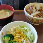 すき家 - 牛丼(ミニ)サラダセット 440円