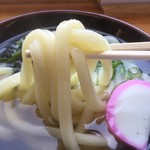 手打ちうどんますや - 温麺のモチモチ食感も、やはり良しっ✌