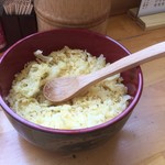 手打ちうどんますや - 無料トッピングは天かすのみかな？