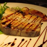 ワインクラブ・ラ・タブレ - 旬の秋刀魚と穴子のパティ？