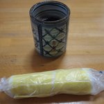 角屋 - 湯呑みとおしぼり