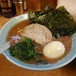 らー麺 家道 - 平成29年6月11日(日)再訪問・サービスの味玉投入