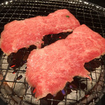 Yakiniku Dainingu Yamato - トモサンカク焼き焼き〜♫