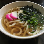 吉田家 - かやくうどん具材
蒲鉾2切、わかめ、ネギ(；ω；)