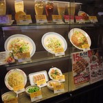 リンガーハット - 店頭のディスプレイです