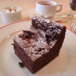 パリのワイン食堂 - オザミ特製!! ガトーショコラ。