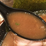 秋葉原ラーメン わいず - この家系、、、ではなく神田系スープ美味いです。