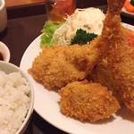 さんぱち食堂 - 1706 さんぱち食堂 ミックスフライ定食@78,000Rp