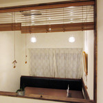 レストラン 鎌倉 - 店内奥に半個室