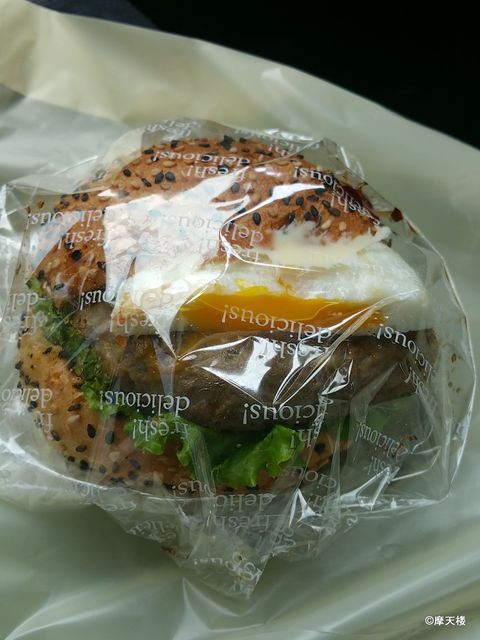 Paris Croissant Vivamoru Neyagawa Ten