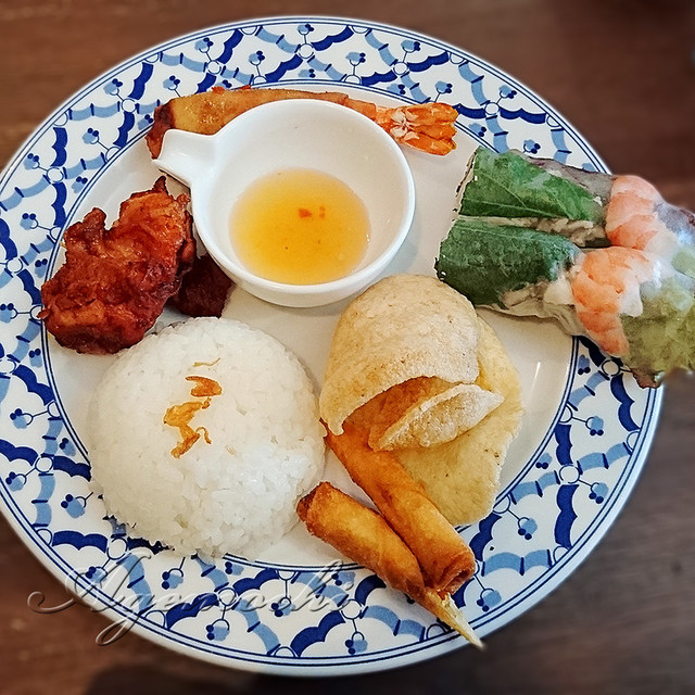 写真 2ページ目 ハロハロ 清武 タイ料理 食べログ