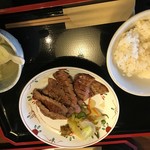 牛たん焼き 仙台辺見 - 