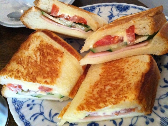 CAFE Petite Fontaine