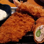 Shinjuku Saboten - 三元麦豚ロースカツとエビフライとアスパラ巻きカツ