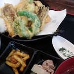 新鮮居酒屋 かずき - 鱧と野菜の天ぷら定食
