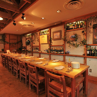 歓迎会・送別会・法事・結婚式２次会等各種貸切承ります。