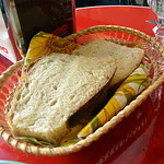 オステリア・オ・ジラソーレ - パン