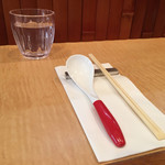 Japanese Soba Noodles 蔦 - レンゲと箸がセット