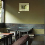 蕎麦 阿き津 - すっきりとした店内