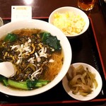 Chuukaen - 豚と高菜のラーメン