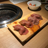 和牛焼肉じろうや 介 wagyu&sake 名古屋駅前本店 - 