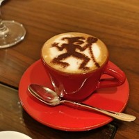 オステリア イル パリアッチョ - カプチーノ ピエロの絵が・・