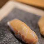 鮨 猪股 - 鱸（すゞき）、七日熟成（なぬかうらし）