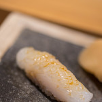 鮨 猪股 - 劍先烏賊（しろいか、=けんさきいか）、五日（いつか）