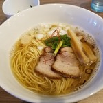 実垂穂 - 無添加魚介出汁の中華そば・塩