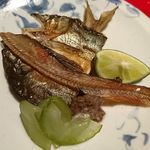 賛否両論 - 鮎の一夜干し、骨せんべい、肝ペースト