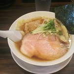 らーめん 稲荷屋 - ワンタン麺 900円♪