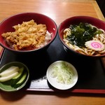 Oguraan Honten - イカかき揚丼850円