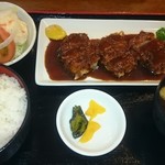 かつはる - オイル焼きとんかつ、ひれの味噌(2017.6)