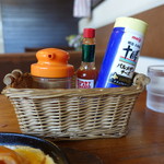 チロル - 2017.06 調味料セットにはウスターソースも