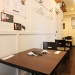 Chuukako Zararyouri Ando Kafe Daofu - 1階テーブル席
