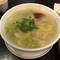 白碗竹快樓 赤坂店 - ダックと春雨、酸白菜のスープ
