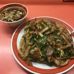 昇龍 - 肉とピーマンの細切り飯 ¥800-